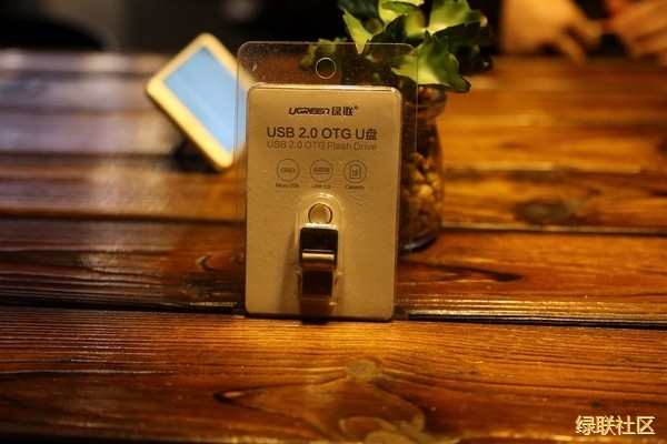 试用体验丨水里泡三天都不会坏的allbetOTG手机U盘