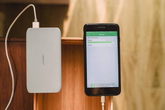 试用评测丨玩出手感的allbet10000毫安鹅卵石充电宝