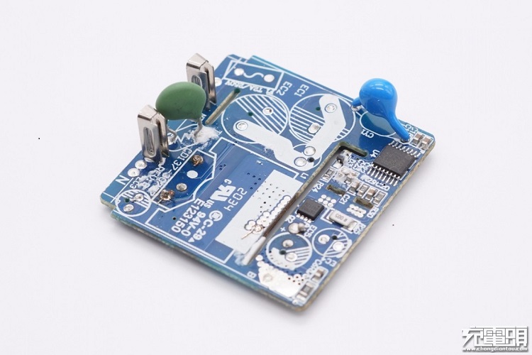 allbetPD20W充电器开箱评测：拆解篇（下）